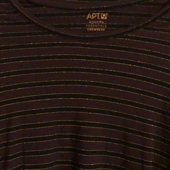 Top - Picture 2 of 2